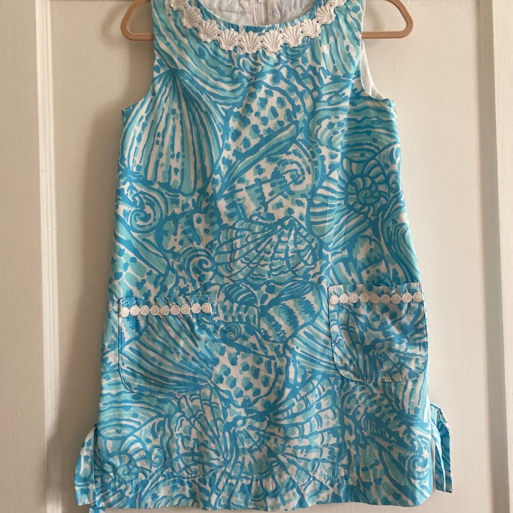 Lilly Pulitzer Blue and White Resort Sheath Dress
